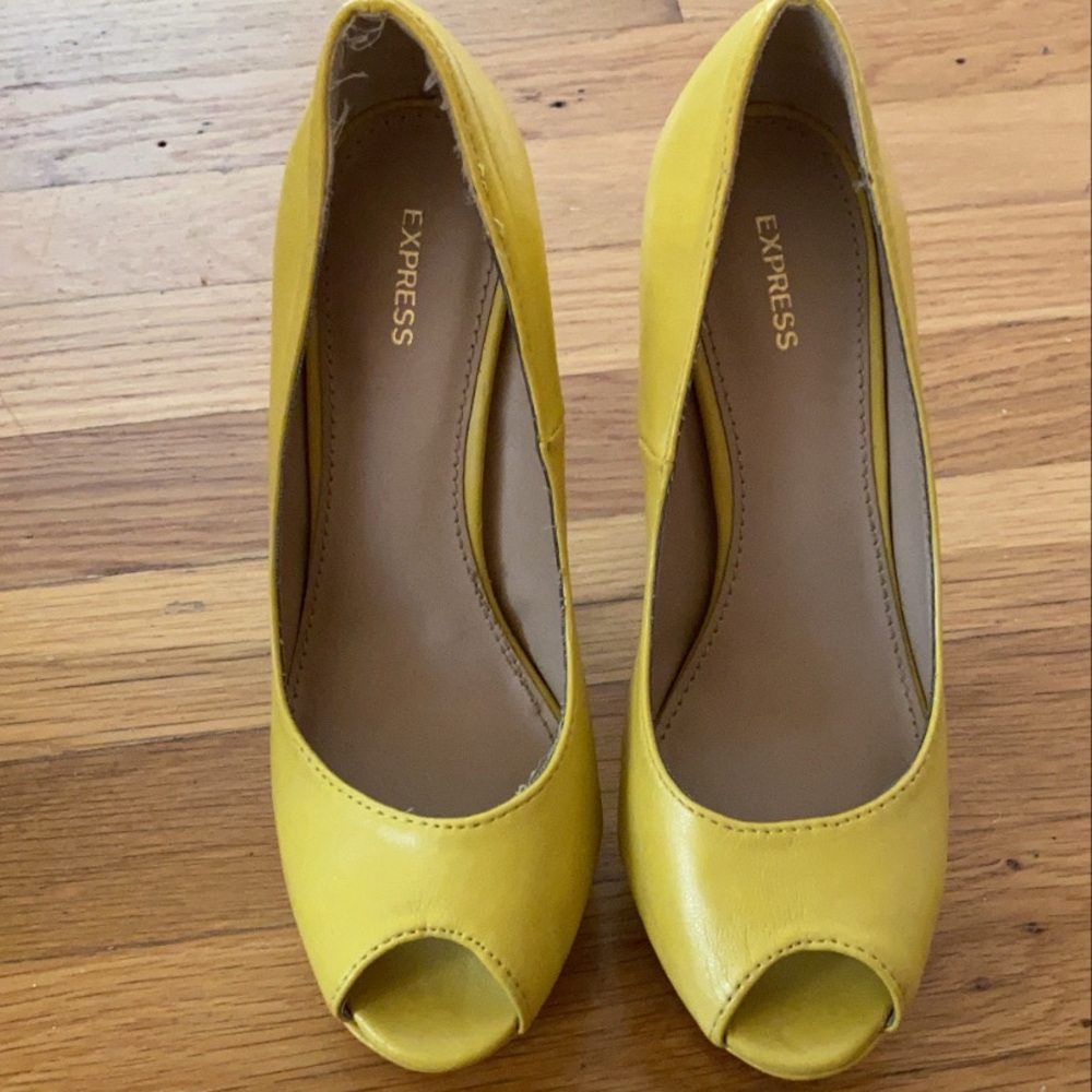 Yellow heels